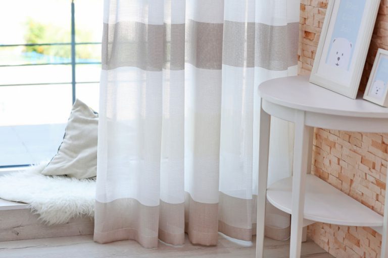 6 Methods to Hang Curtains Without a Rod House Trick