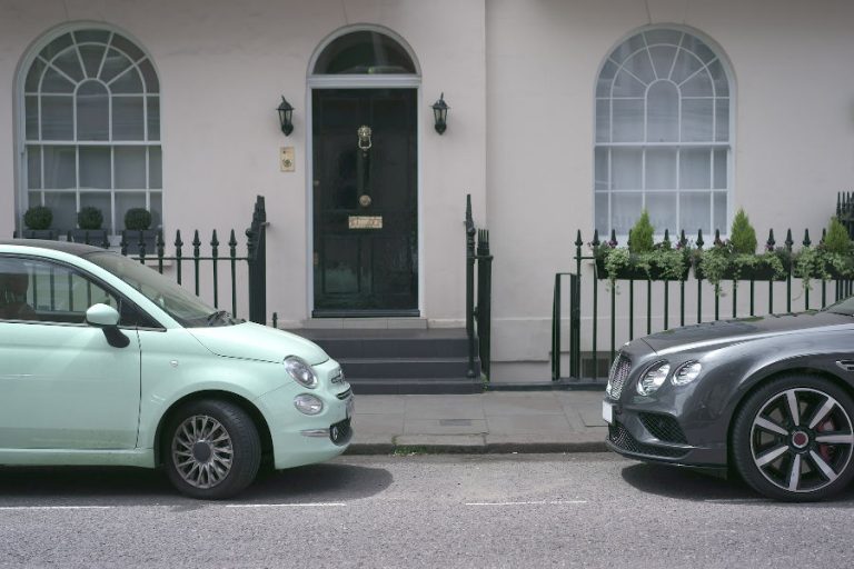 How to Keep Neighbors From Parking in Front of Your House » House Trick