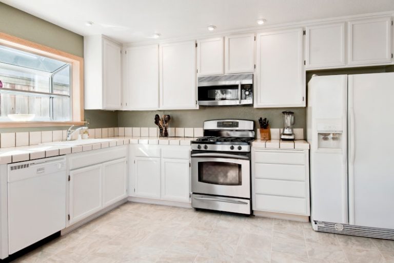 Is It Safe to Put a Microwave Above a Gas Stove? » House Trick